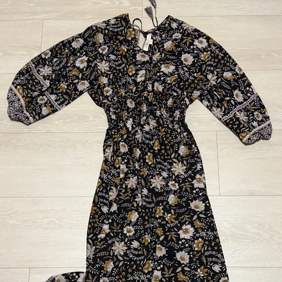 Lovestitch Boho Floral Dress in Black, White, and Tan - Picture 4 of 10